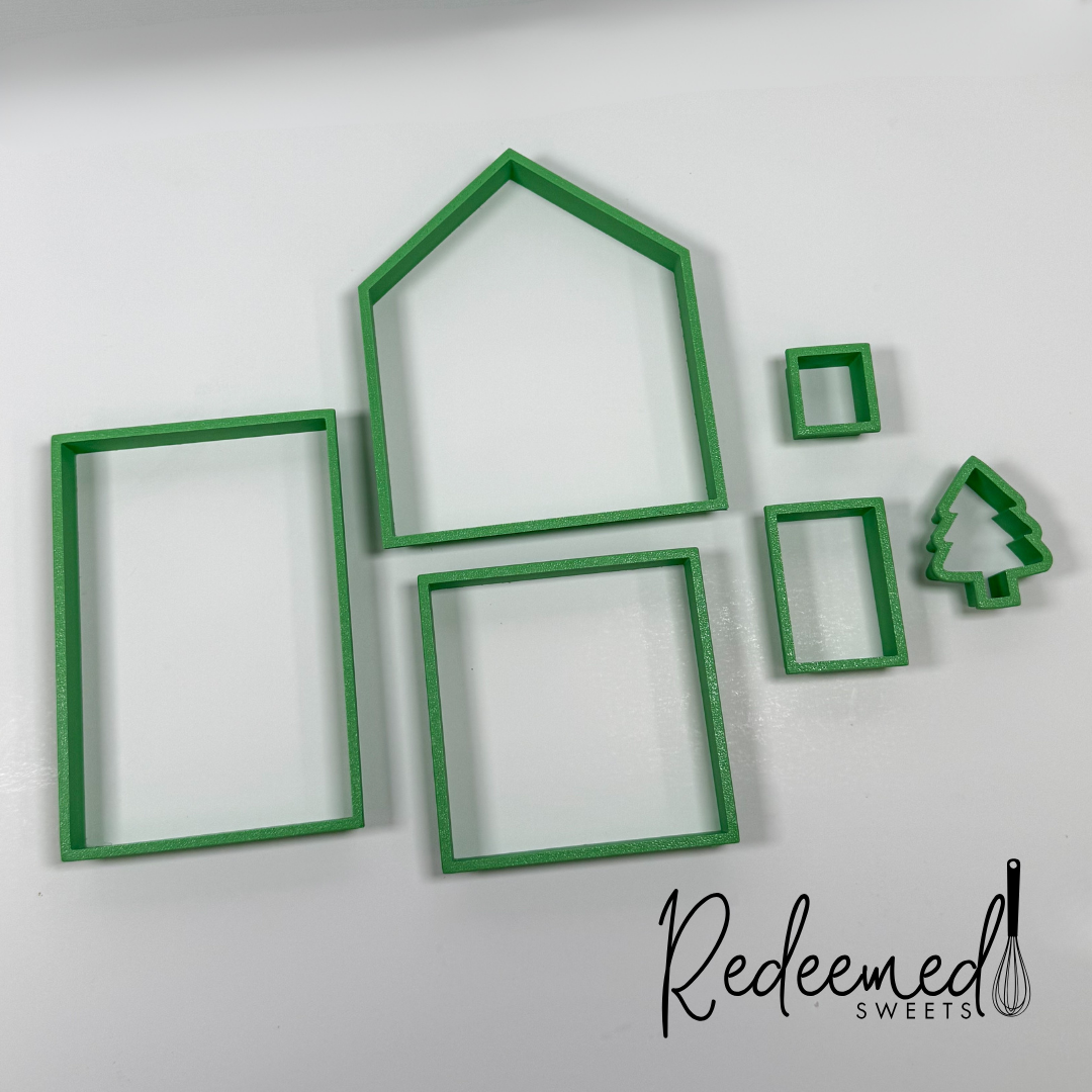 Sugar Cookie Christmas House DIY Kit - Image 3